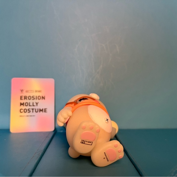 Pop Mart - Erosion Molly Costume - Booo-Ma Molly (GITD) - Picture 3 of 5